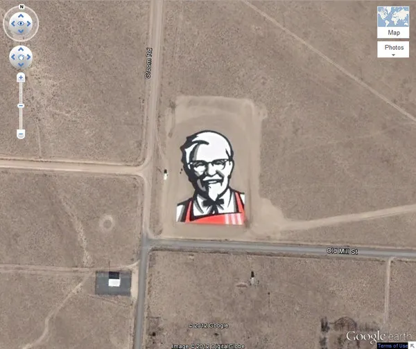 Διαφήμιση του KFC στην πλαγιά της Χιλής